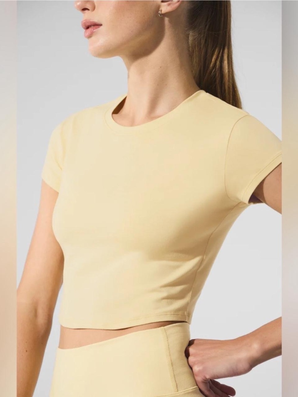 ALO Yoga Cream Short Sleeve Crop Top